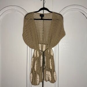 Crocheted short sleeved cardigan